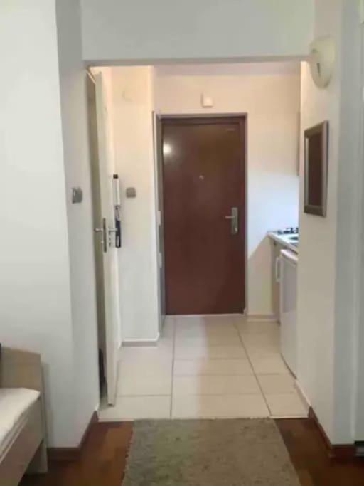 Centrumtwardastreetcentralstation 10min Wi-fi 1,2gb Sek Apartment *