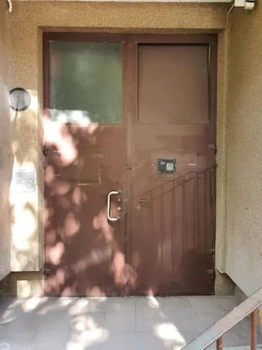 Centrumtwardastreetcentralstation 10min Wi-fi 1,2gb Sek Apartment