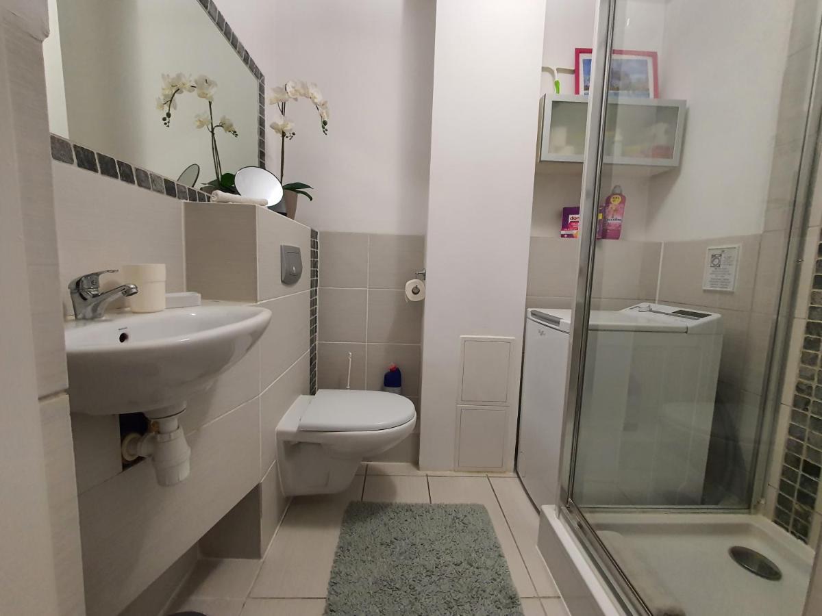 Apartment Centrumtwardastreetcentralstation 10min Wi-fi 1,2gb Sek