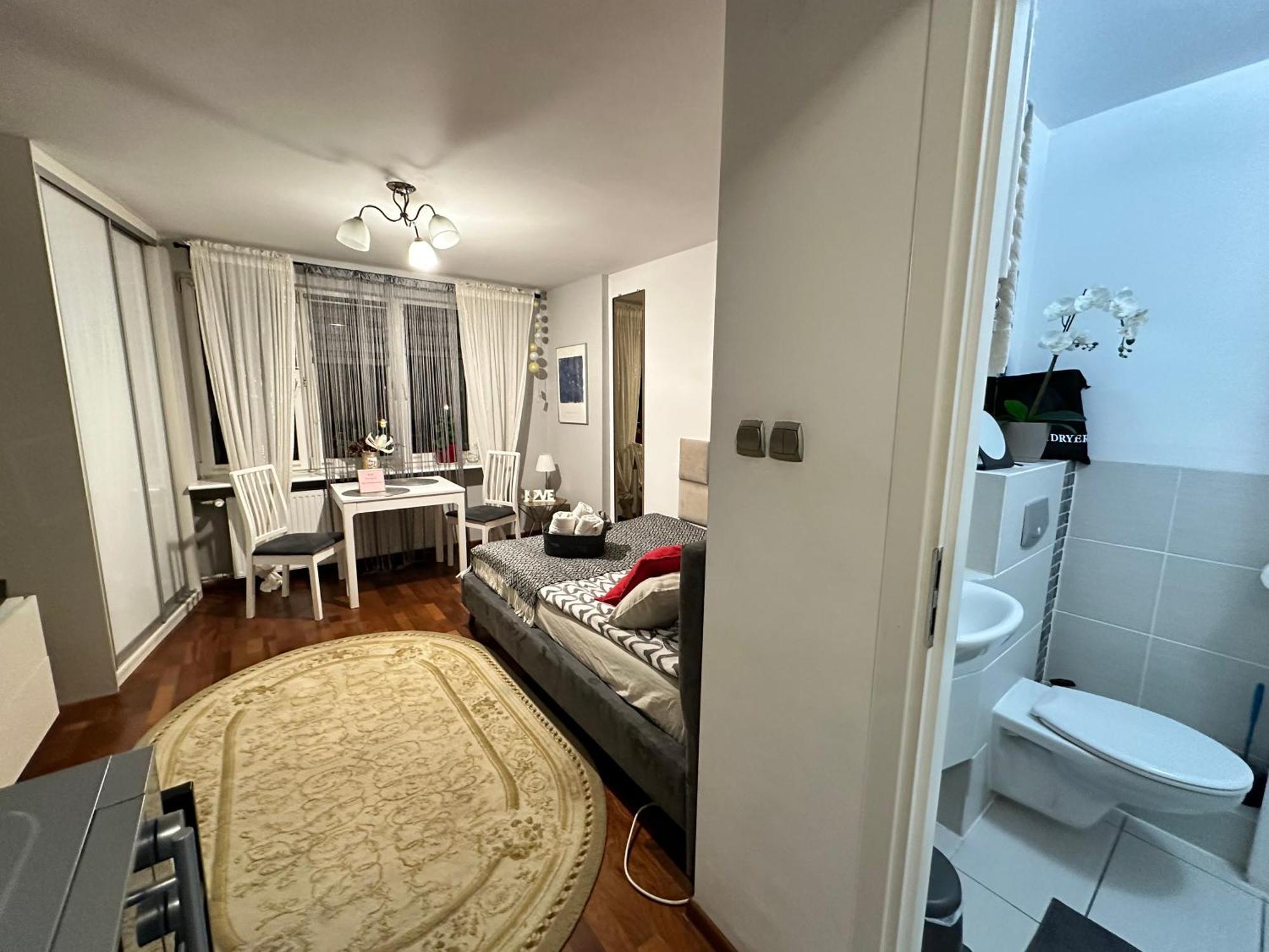 Centrumtwardastreetcentralstation 10min Wi-fi 1,2gb Sek Apartment Warschau