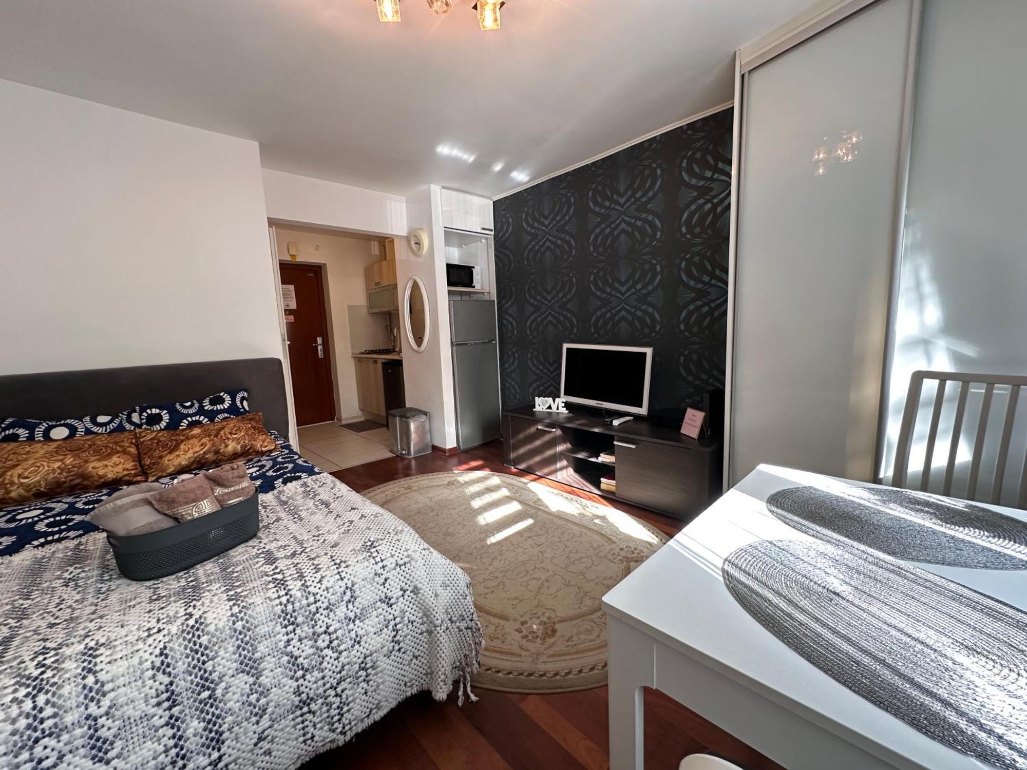 Apartment Centrumtwardastreetcentralstation 10min Wi-fi 1,2gb Sek Warschau
